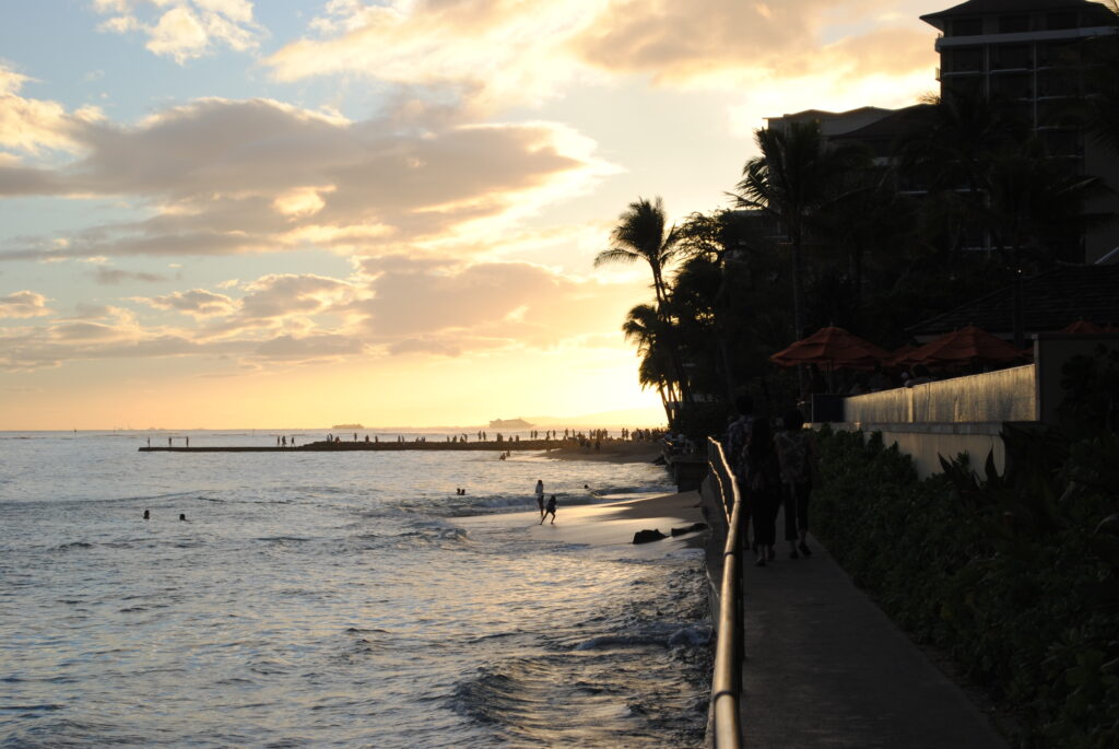 Oahu Sheraton Waikiki Sunset