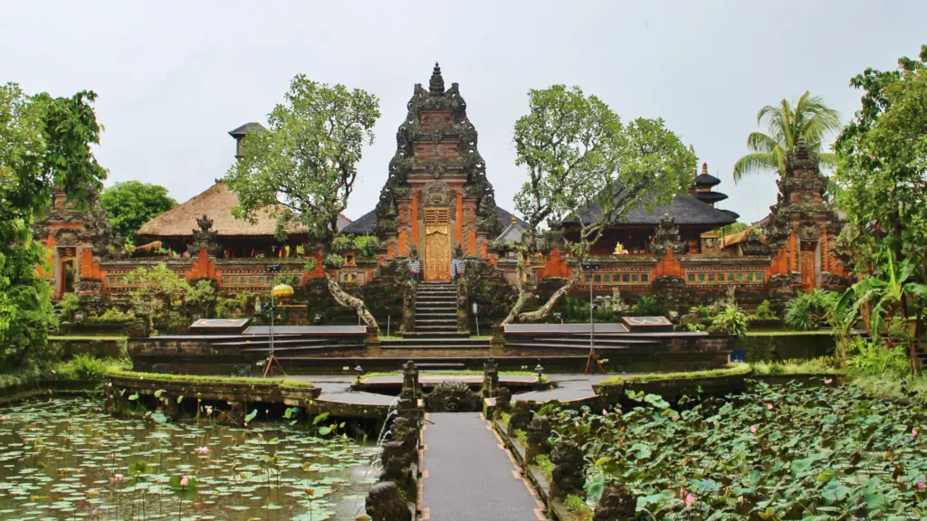 Taman Saraswati Temple Bali