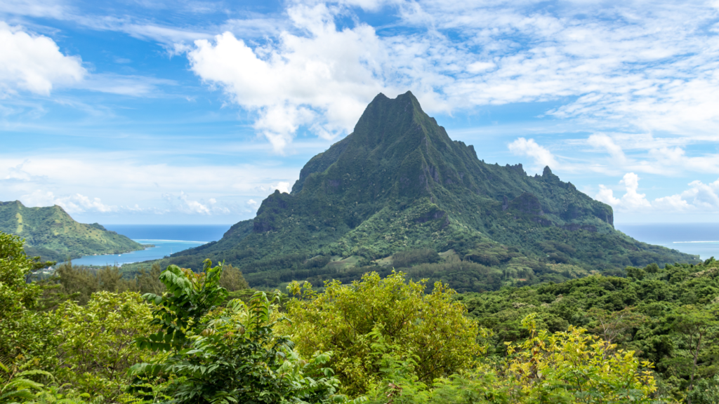 Rōtui Mountain Moorea