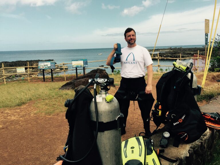 Scuba at Sharks Cove Oahu