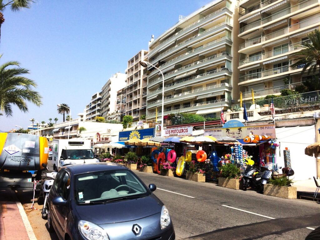 Shops along Bd Jean Hibert Cannes