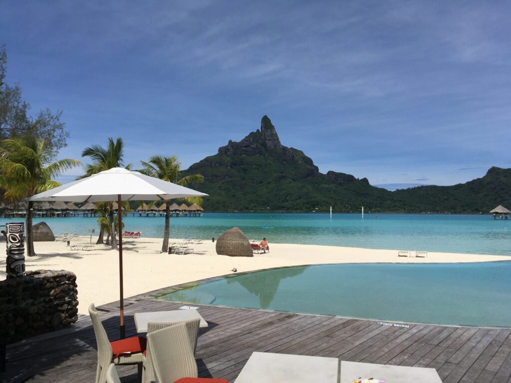 Hotel Bora Bora Pool